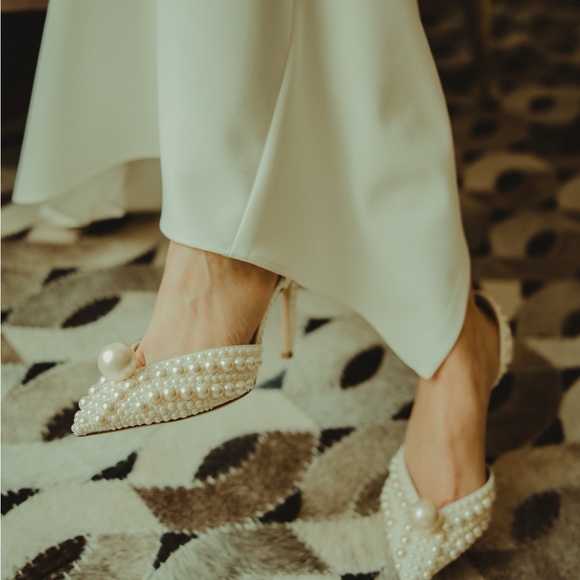 Jimmy Choo Ivory Pearl Embellished Heels - Picture 4 of 8
